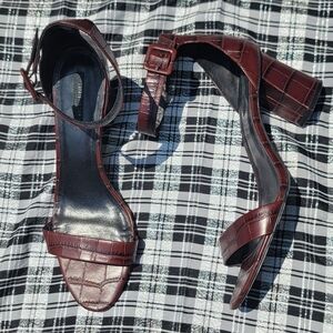 2/$20 Lafayette 148 Croc Print Sandals